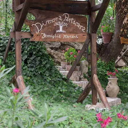 فيلة Dimora Di Perticara